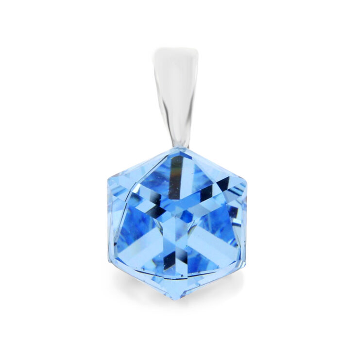 アクアマリンカラーのスワロフスキーペンダント
