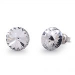 一粒ピアスのクリスタル