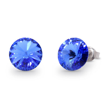青いピアス