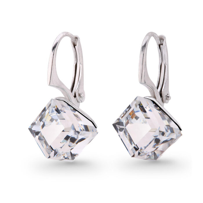 スワロフスキーのキューブピアス、クリスタル